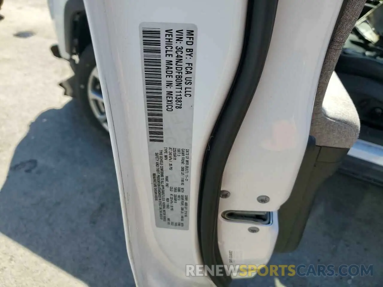 13 Фотография поврежденного автомобиля 3C4NJDFB0NT113878 JEEP COMPASS 2022