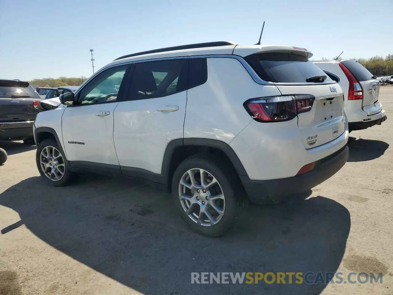 2 Фотография поврежденного автомобиля 3C4NJDFB0NT113878 JEEP COMPASS 2022