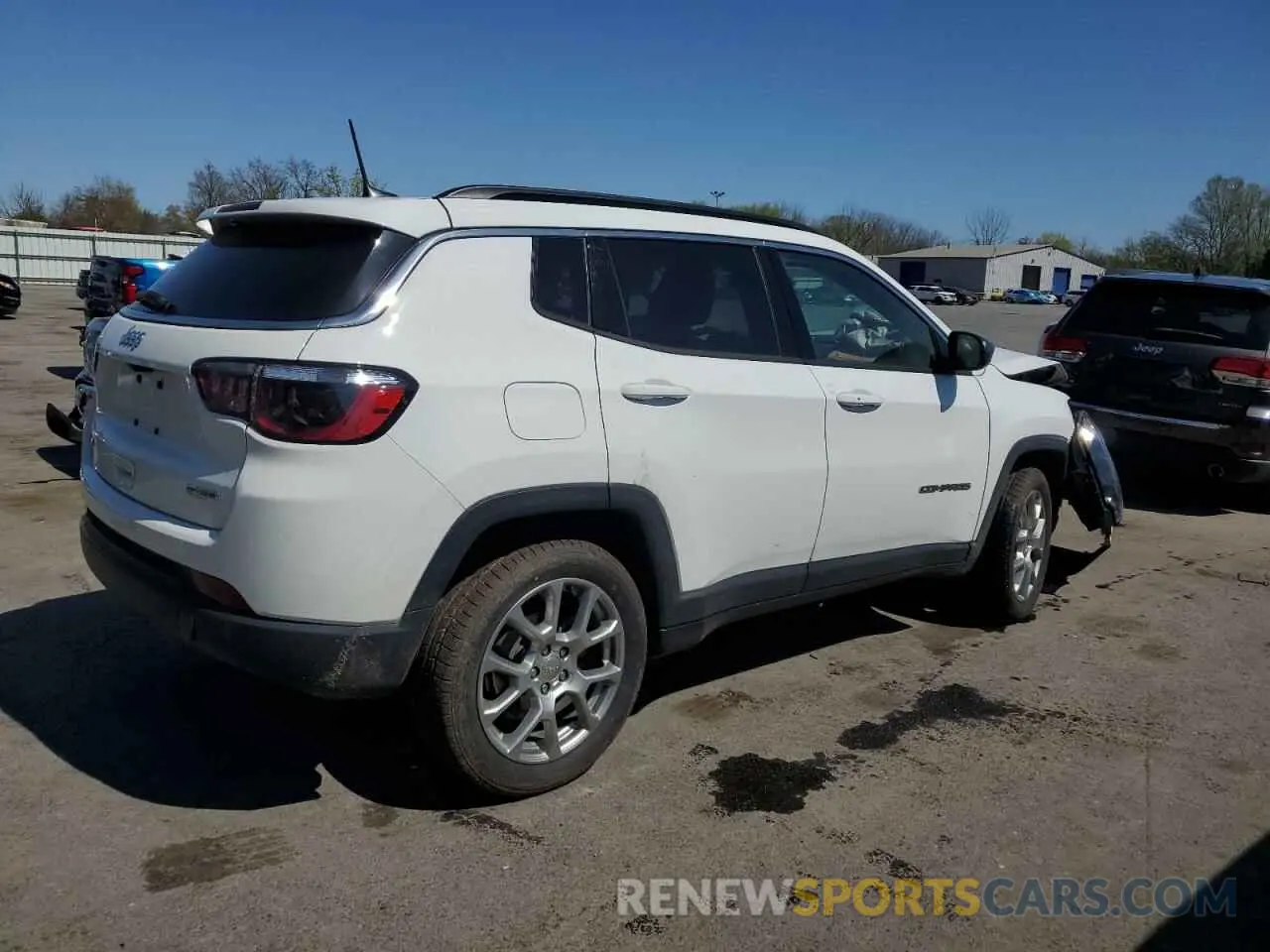 3 Фотография поврежденного автомобиля 3C4NJDFB0NT113878 JEEP COMPASS 2022