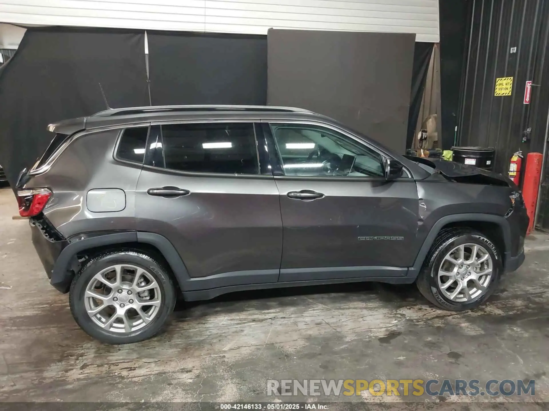 13 Фотография поврежденного автомобиля 3C4NJDFB0NT117963 JEEP COMPASS 2022