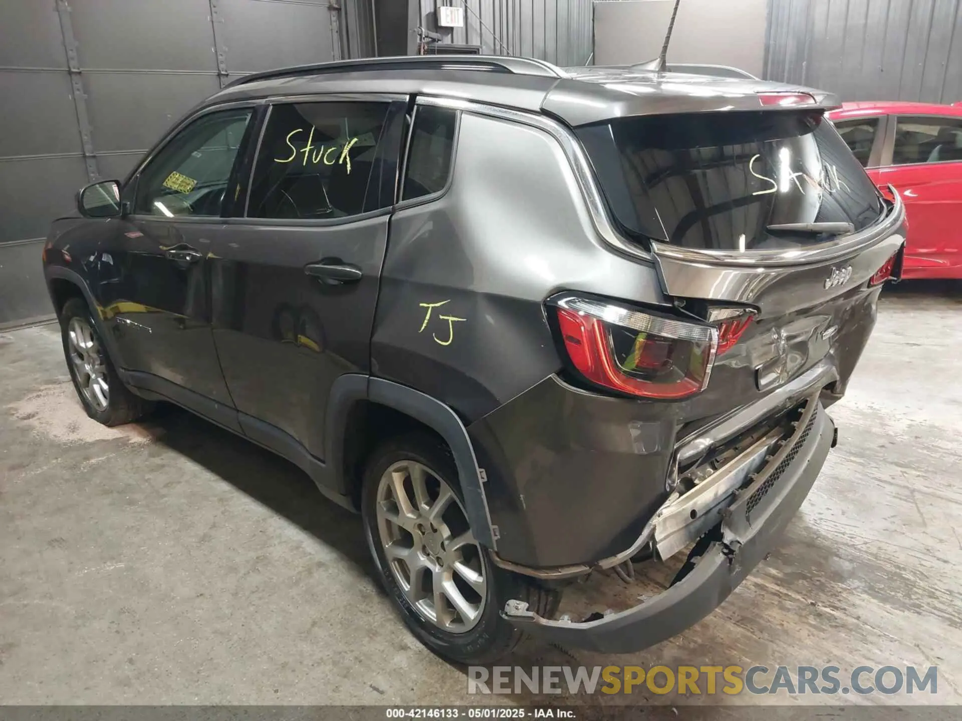 3 Фотография поврежденного автомобиля 3C4NJDFB0NT117963 JEEP COMPASS 2022