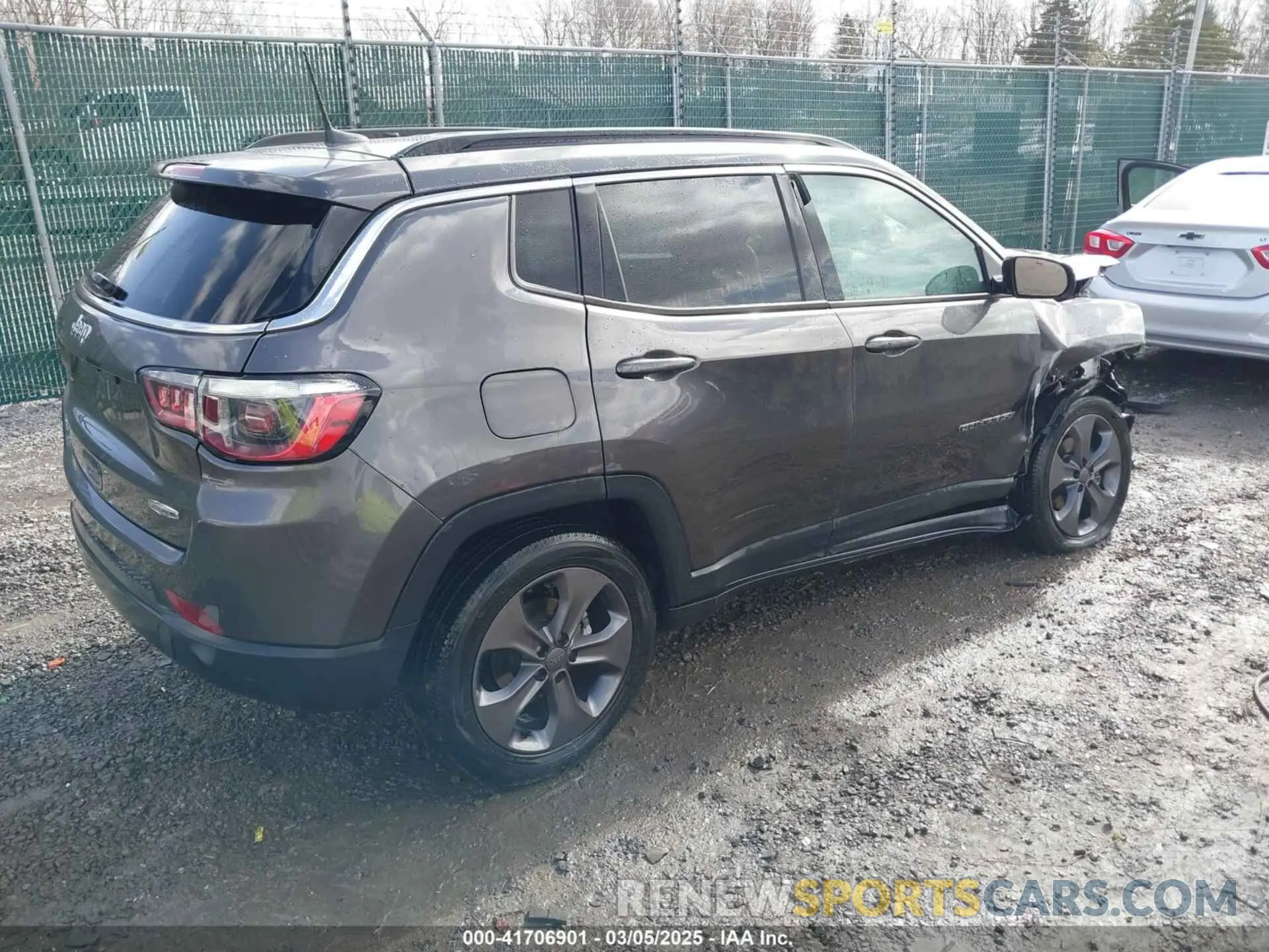 4 Фотография поврежденного автомобиля 3C4NJDFB3NT144607 JEEP COMPASS 2022