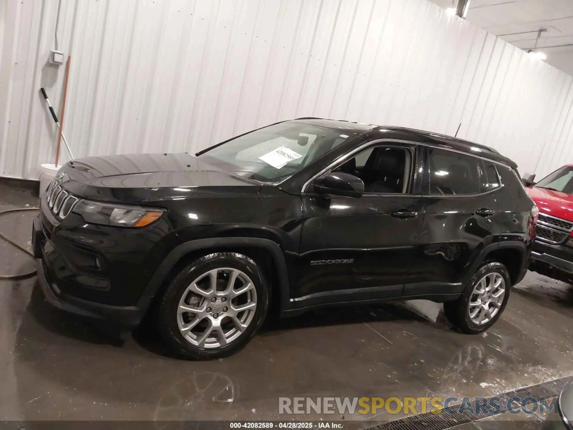 15 Photograph of a damaged car 3C4NJDFB3NT211822 JEEP COMPASS 2022