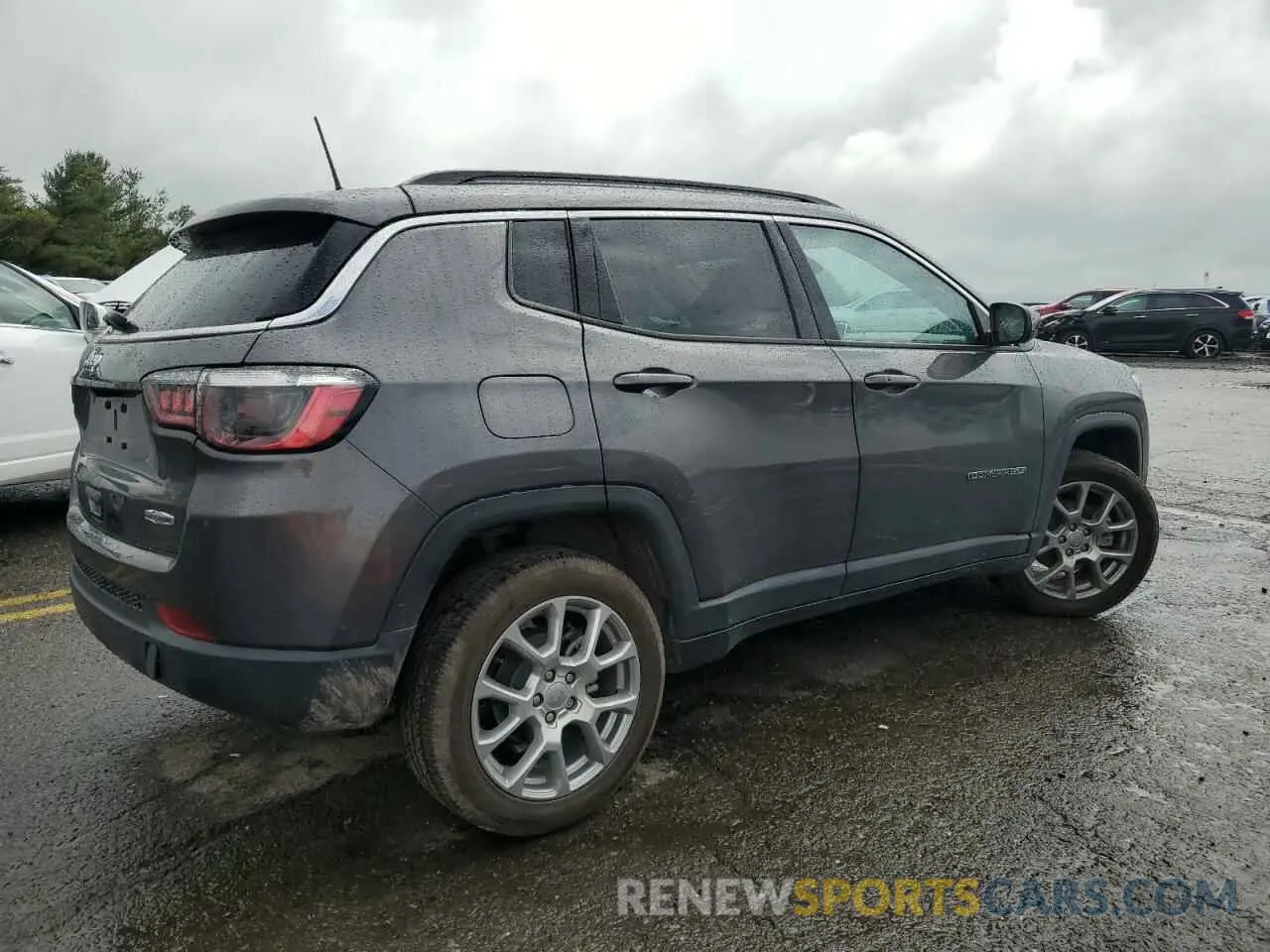 3 Фотография поврежденного автомобиля 3C4NJDFB4NT170410 JEEP COMPASS 2022