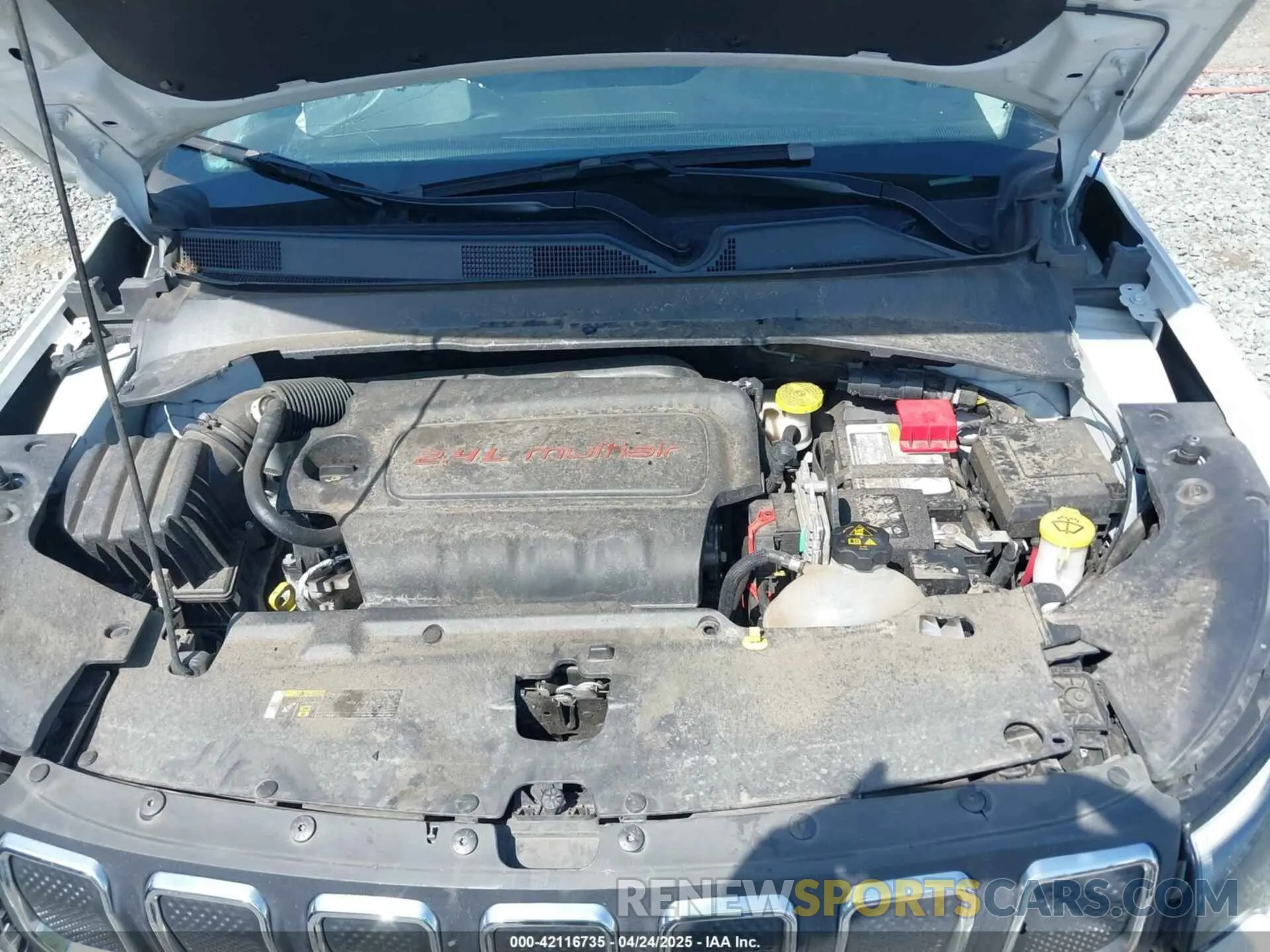 10 Photograph of a damaged car 3C4NJDFB6NT164933 JEEP COMPASS 2022