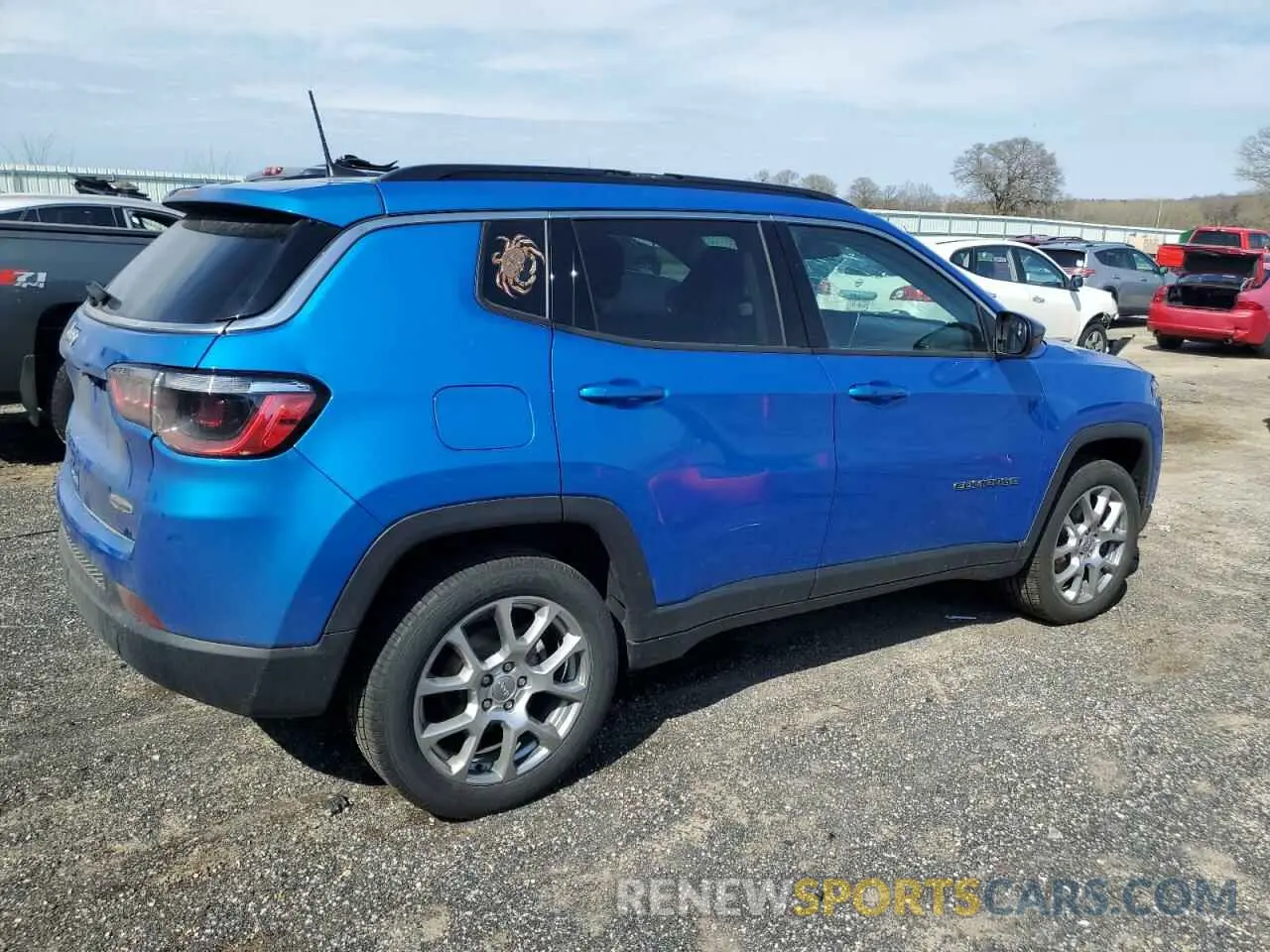 3 Фотография поврежденного автомобиля 3C4NJDFB8NT177683 JEEP COMPASS 2022