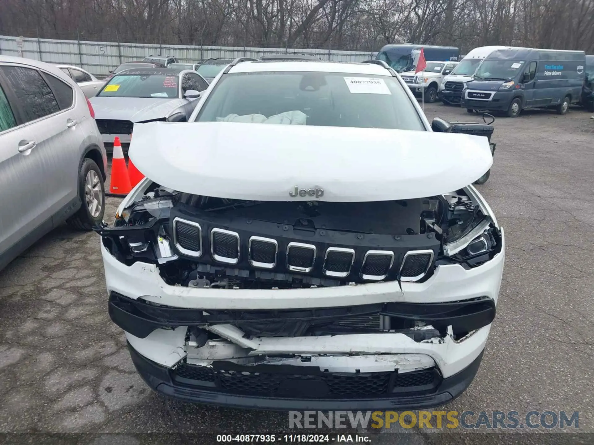 6 Photograph of a damaged car 3C4NJDFB9NT183038 JEEP COMPASS 2022