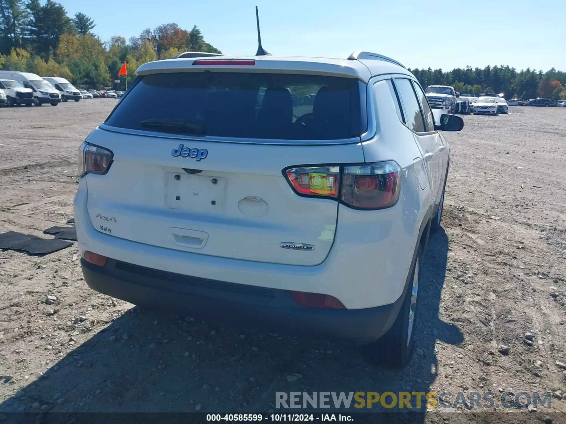 4 Photograph of a damaged car 3C4NJDFB9NT222730 JEEP COMPASS 2022