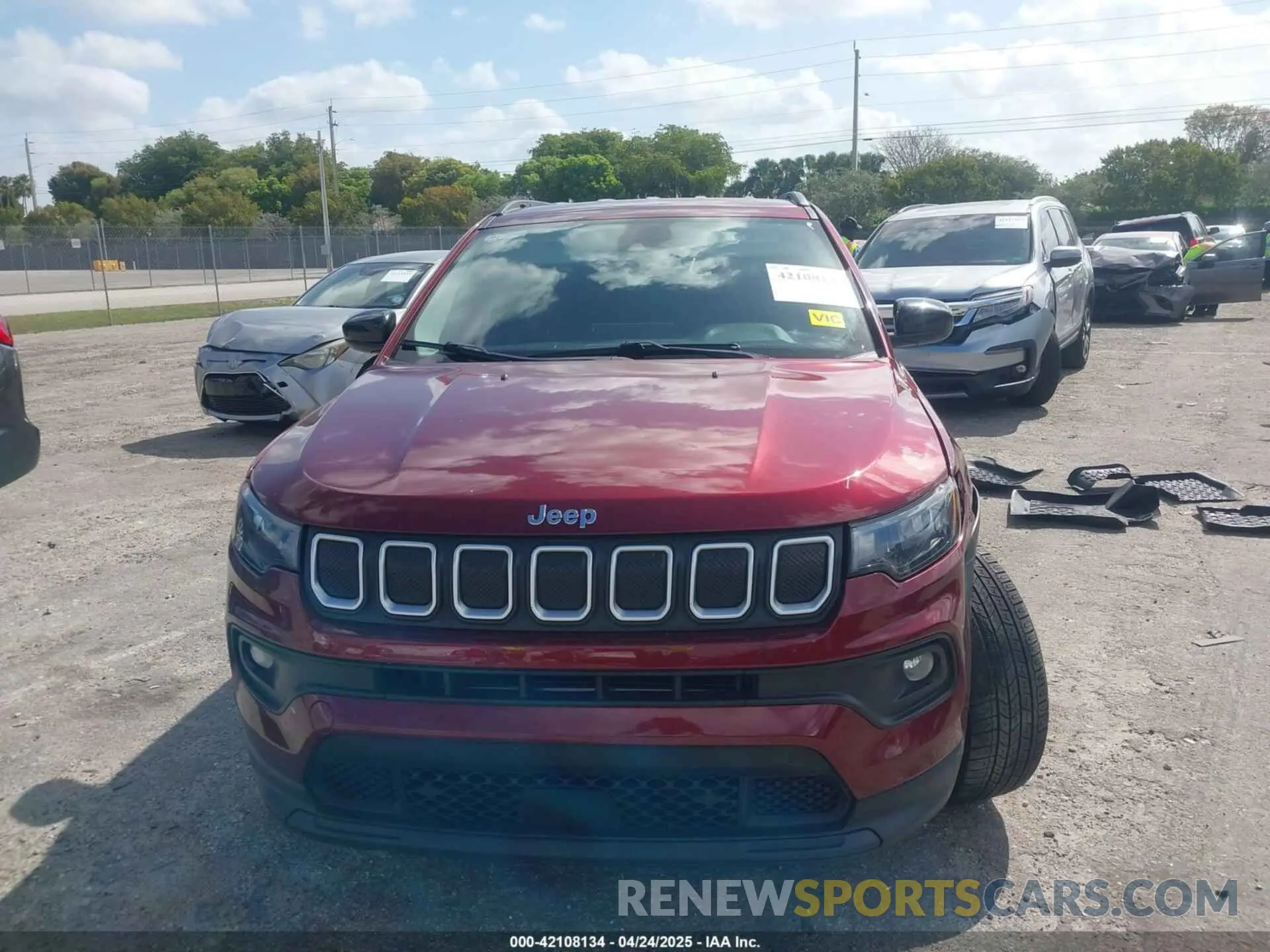 12 Photograph of a damaged car 3C4NJDFBXNT129800 JEEP COMPASS 2022