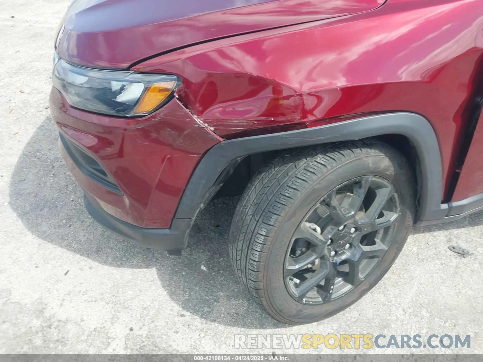 6 Photograph of a damaged car 3C4NJDFBXNT129800 JEEP COMPASS 2022