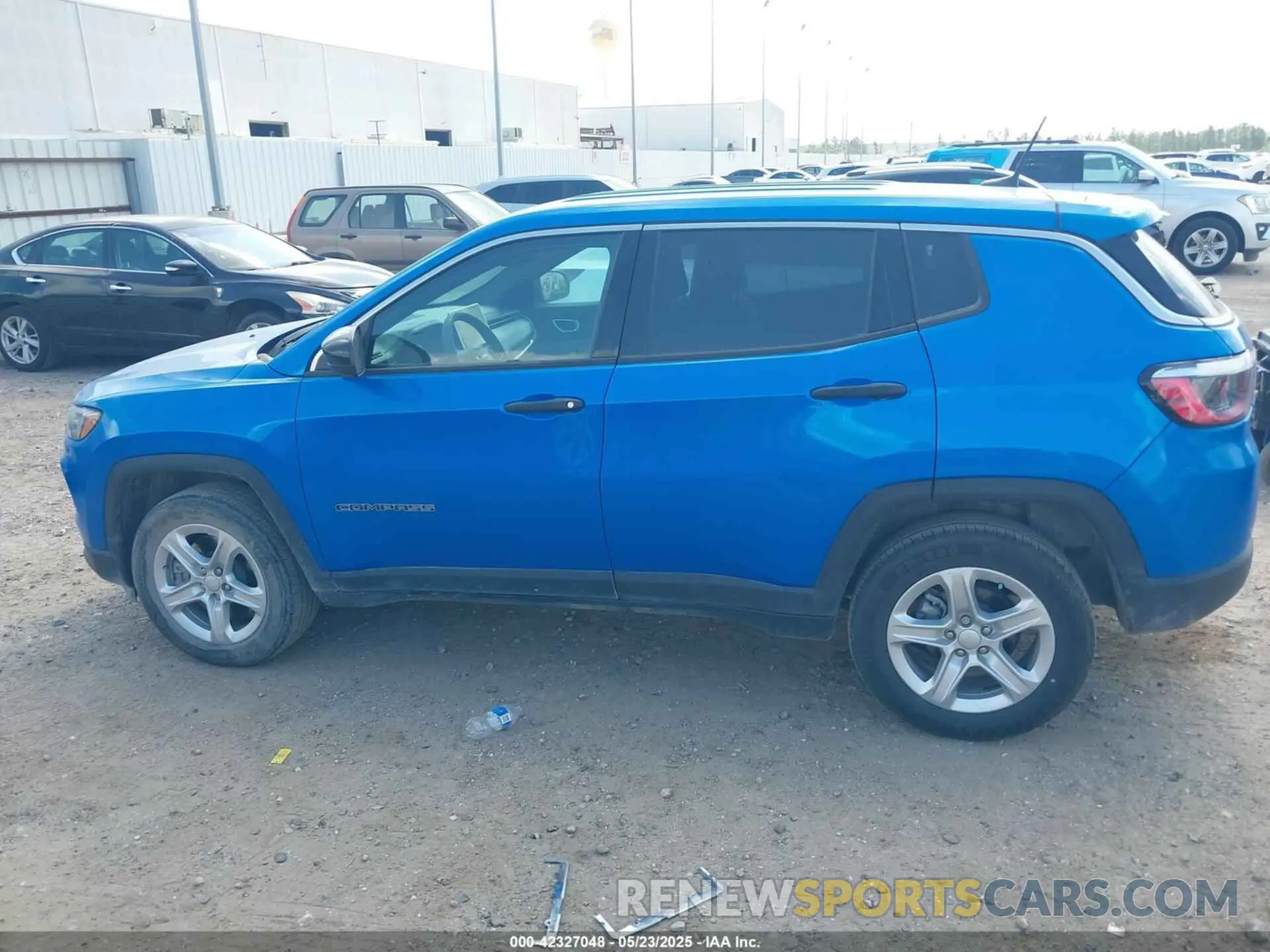 14 Photograph of a damaged car 3C4NJDAN1PT509922 JEEP COMPASS 2023
