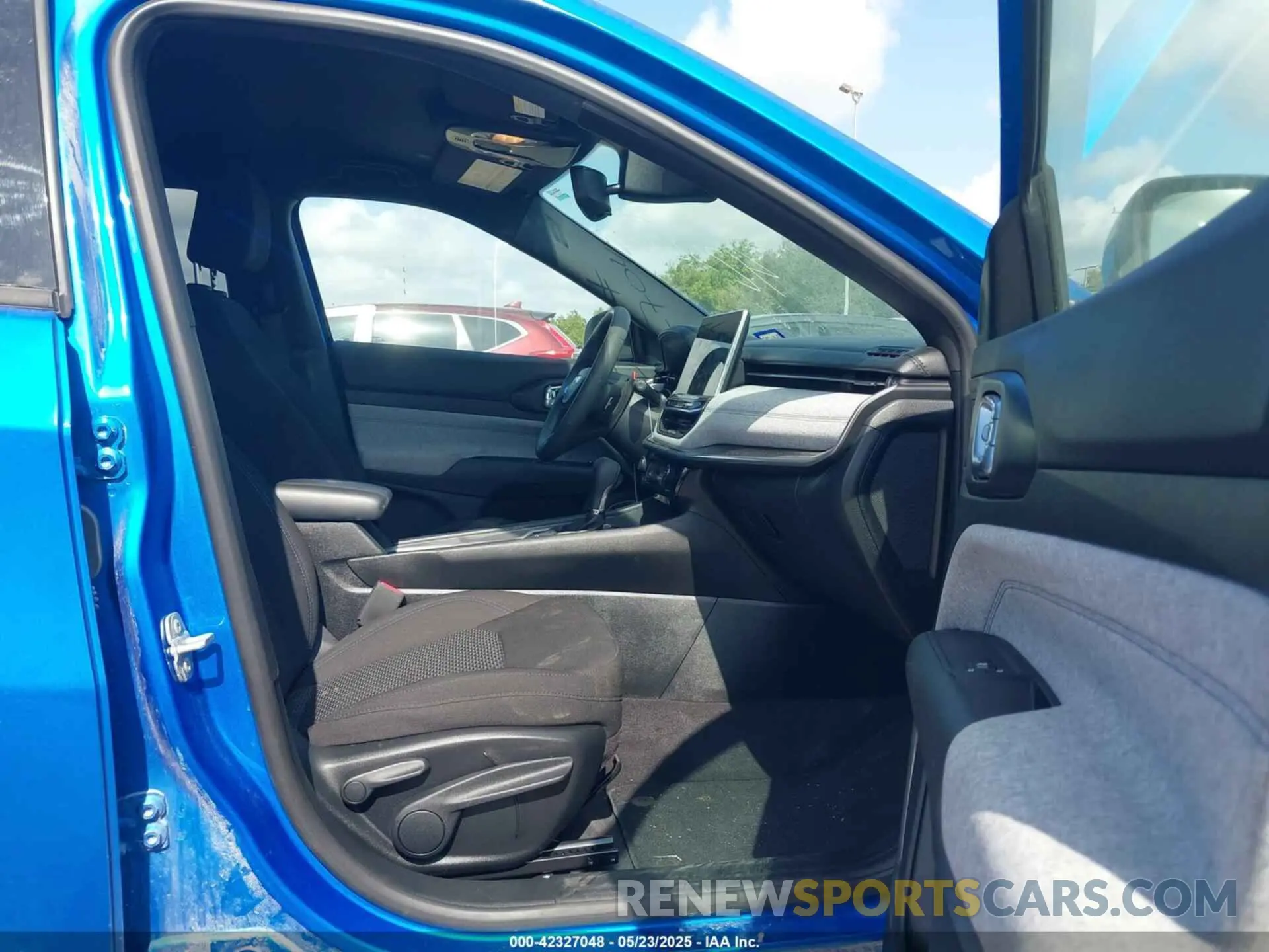5 Photograph of a damaged car 3C4NJDAN1PT509922 JEEP COMPASS 2023