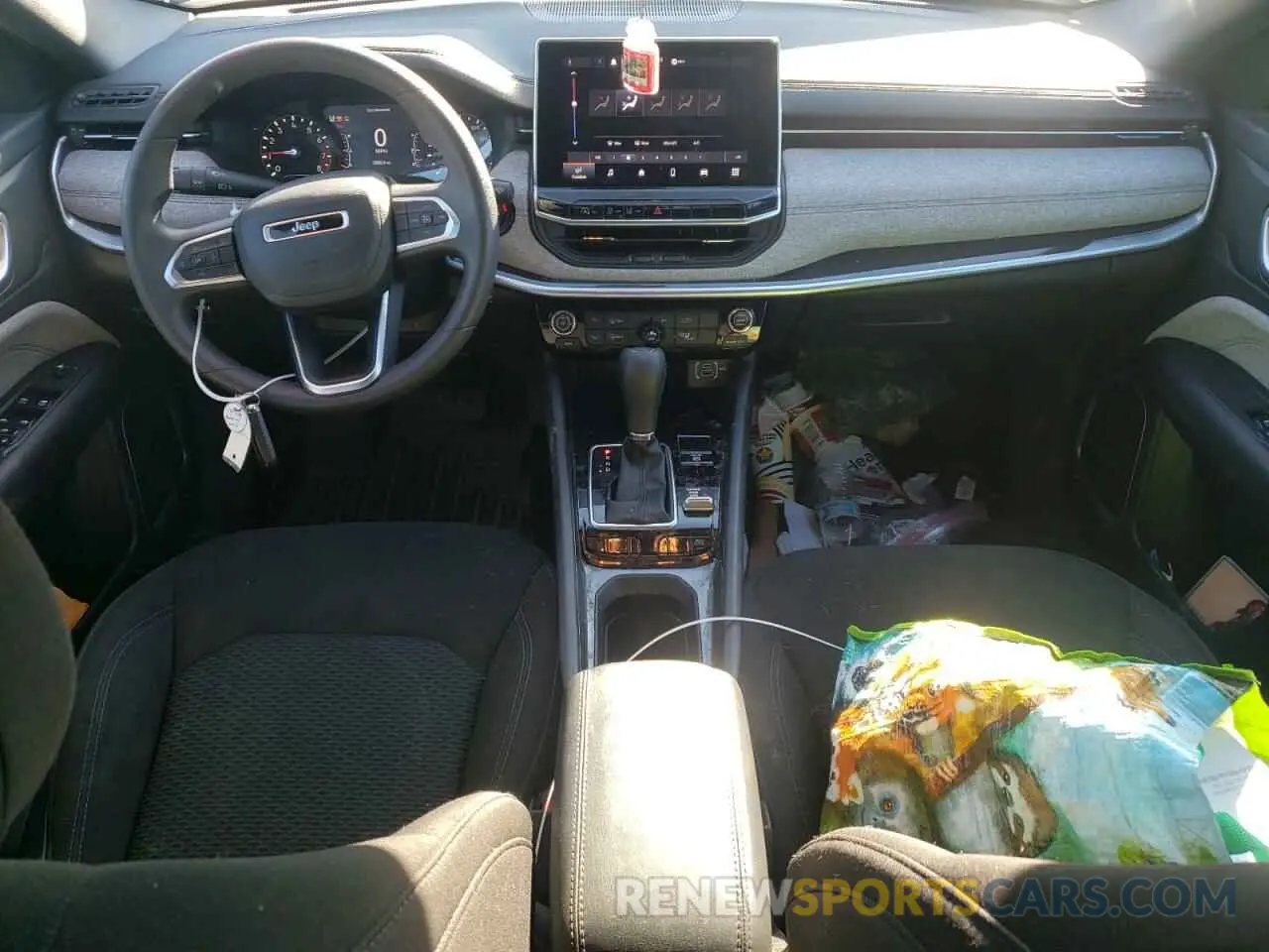 8 Фотография поврежденного автомобиля 3C4NJDAN2PT511064 JEEP COMPASS 2023