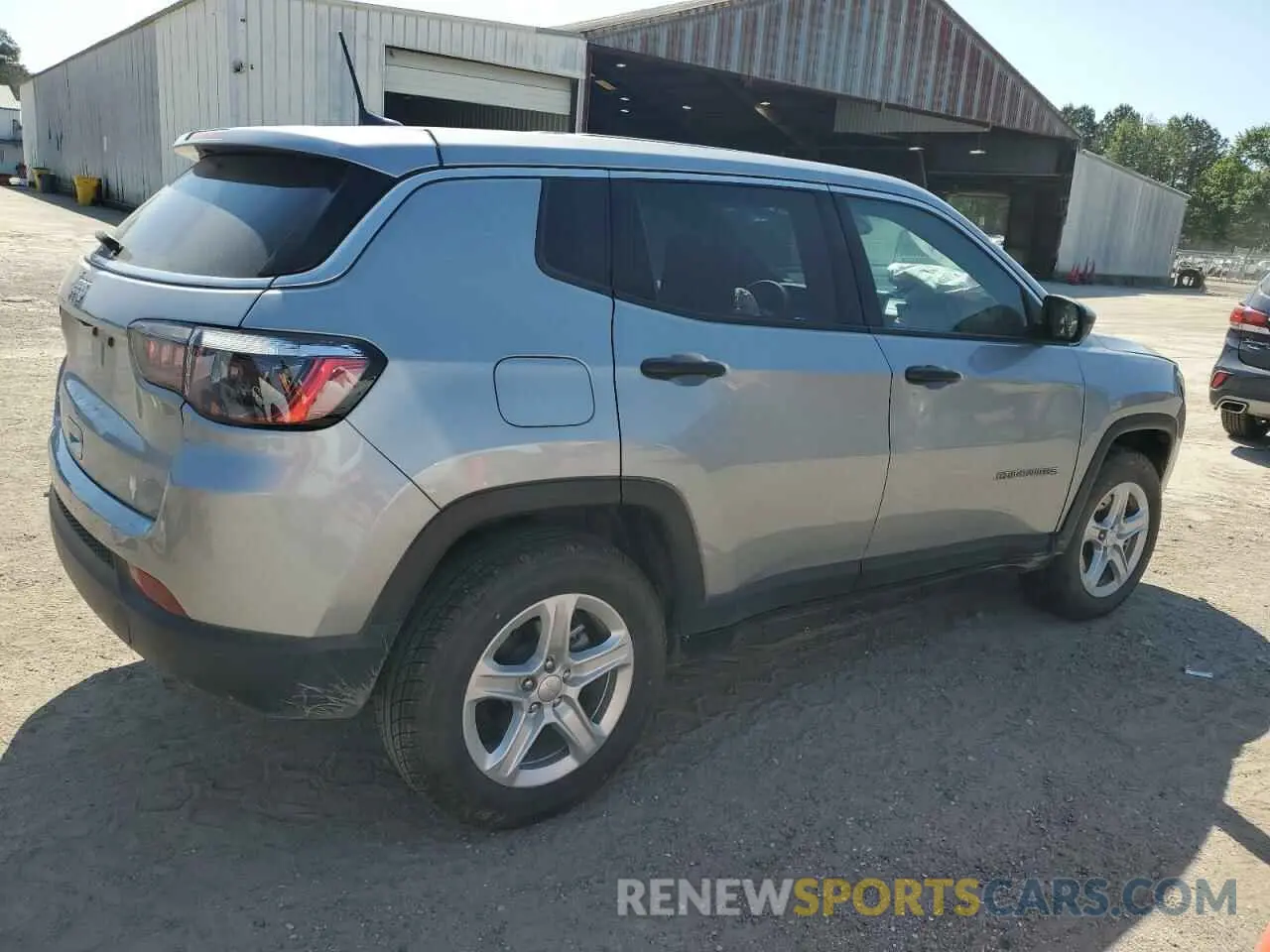 3 Photograph of a damaged car 3C4NJDANXPT536715 JEEP COMPASS 2023