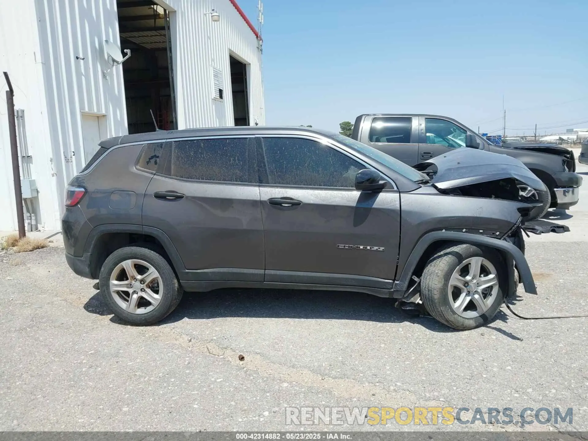 13 Фотография поврежденного автомобиля 3C4NJDANXPT571285 JEEP COMPASS 2023