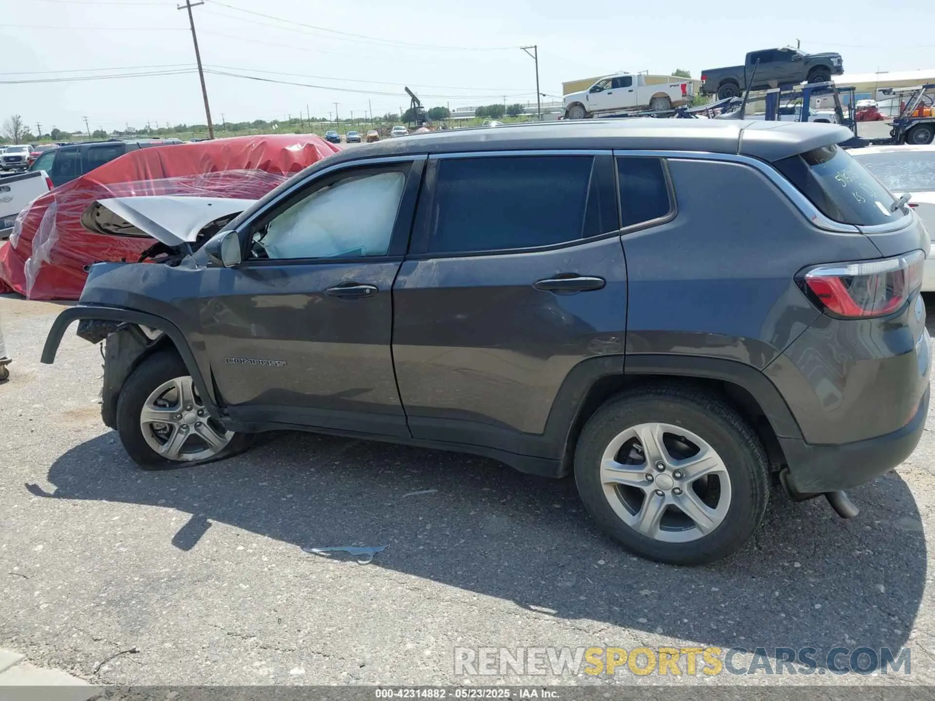 14 Фотография поврежденного автомобиля 3C4NJDANXPT571285 JEEP COMPASS 2023