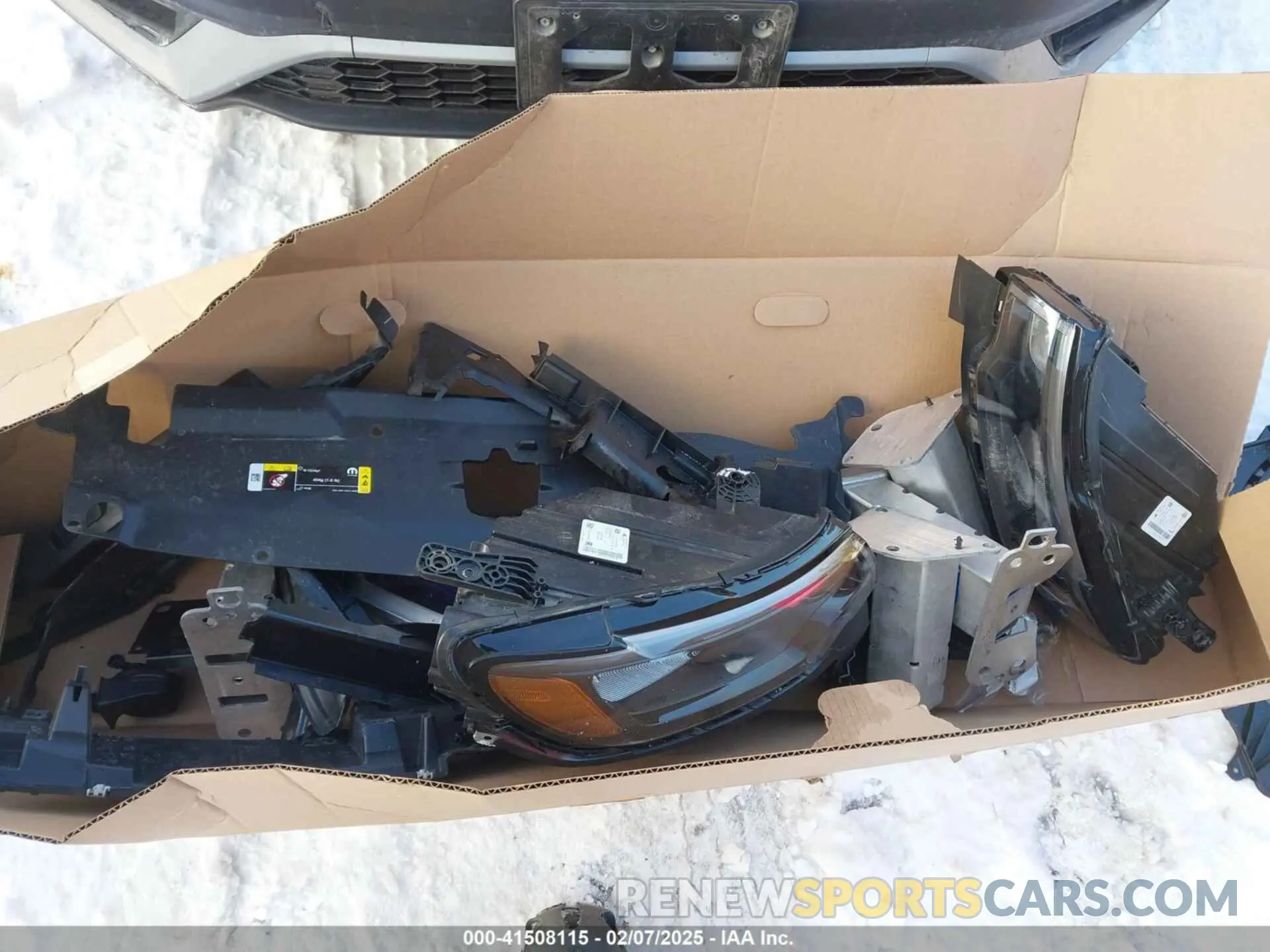 18 Фотография поврежденного автомобиля 3C4NJDBN0PT561444 JEEP COMPASS 2023