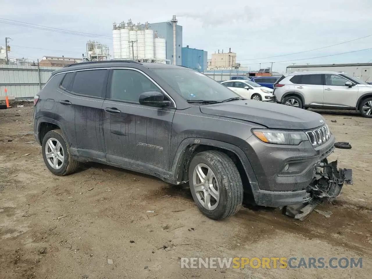 4 Photograph of a damaged car 3C4NJDBN1PT535824 JEEP COMPASS 2023