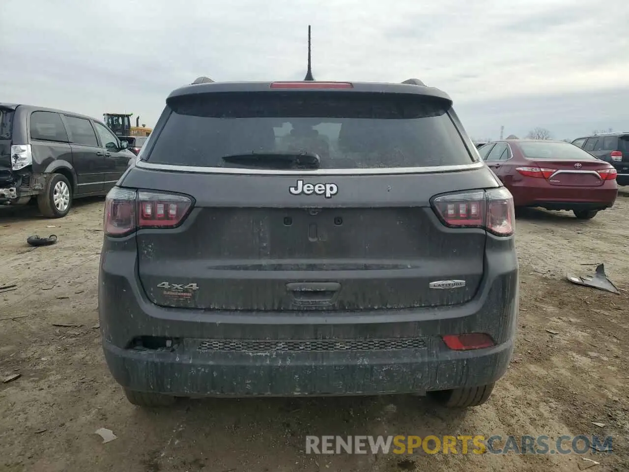 6 Photograph of a damaged car 3C4NJDBN1PT535824 JEEP COMPASS 2023