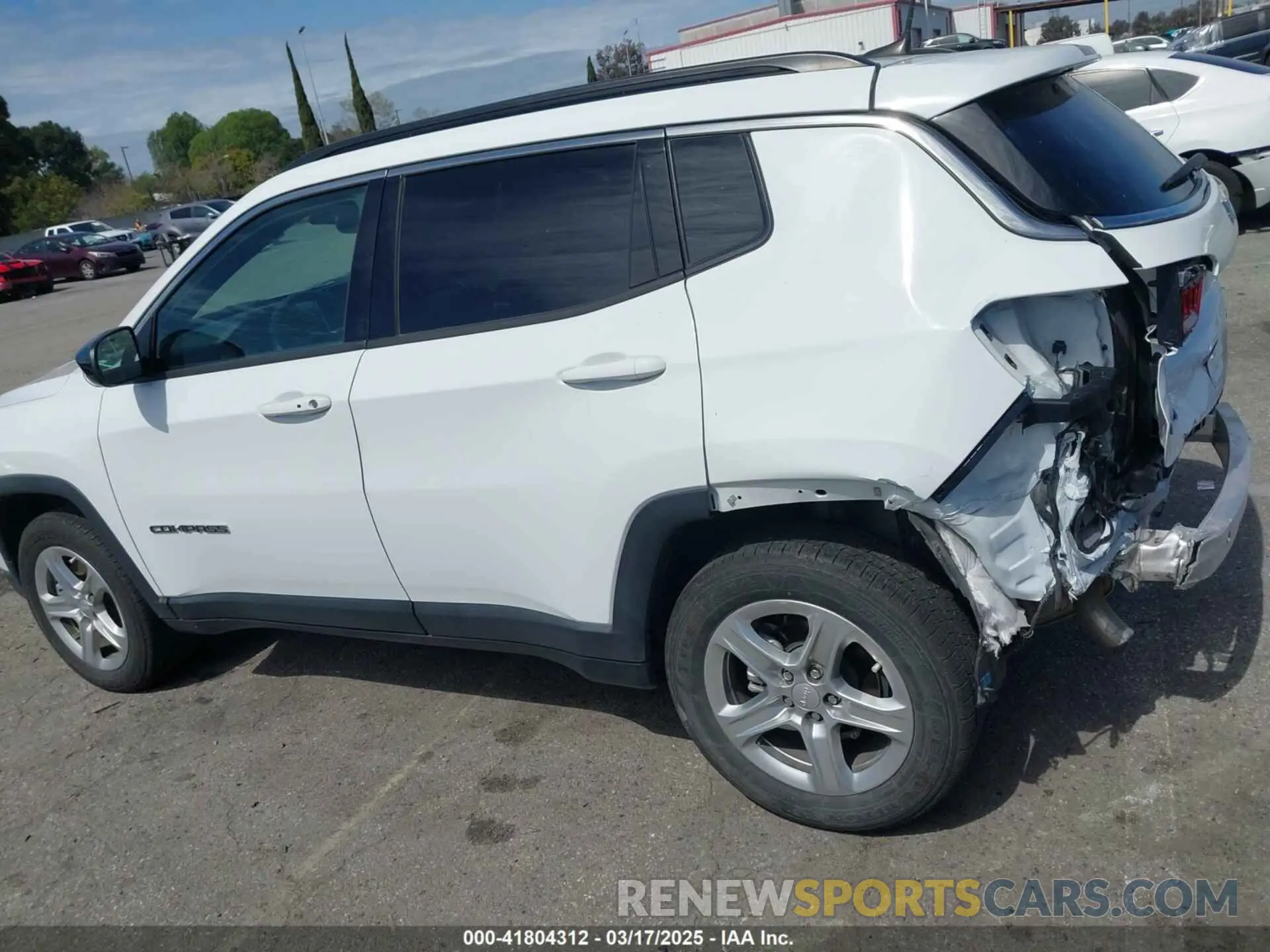 15 Photograph of a damaged car 3C4NJDBN1PT538478 JEEP COMPASS 2023