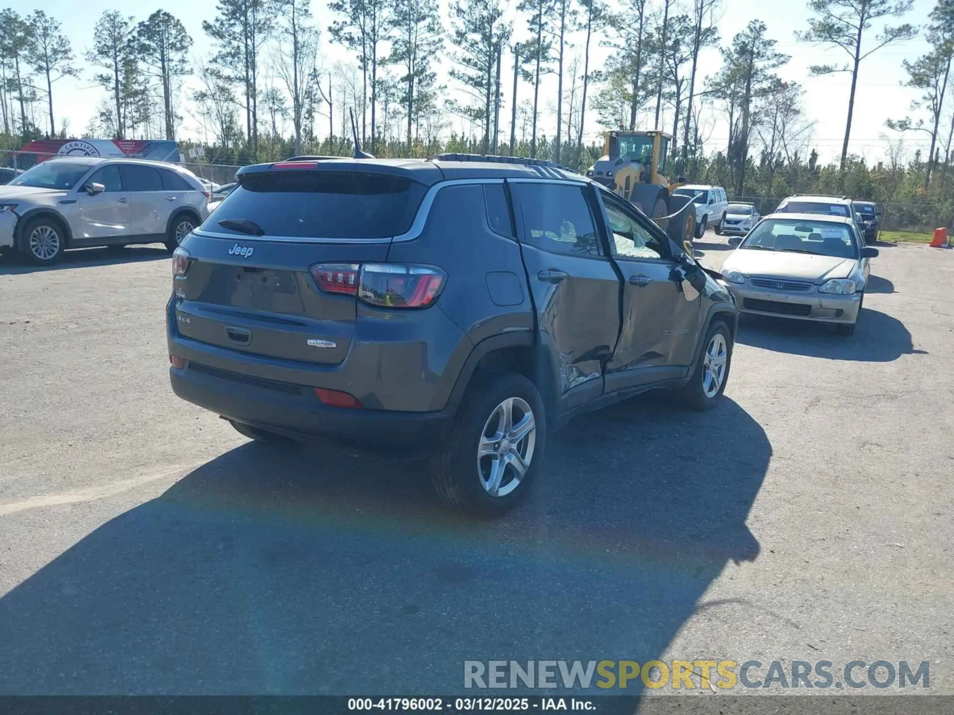4 Фотография поврежденного автомобиля 3C4NJDBN1PT543129 JEEP COMPASS 2023