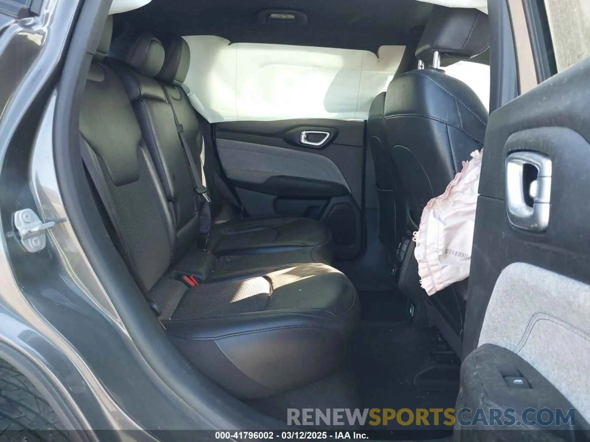 8 Фотография поврежденного автомобиля 3C4NJDBN1PT543129 JEEP COMPASS 2023