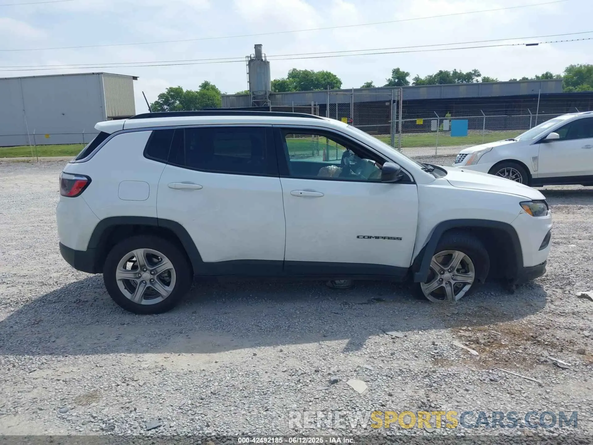 13 Фотография поврежденного автомобиля 3C4NJDBN2PT566984 JEEP COMPASS 2023