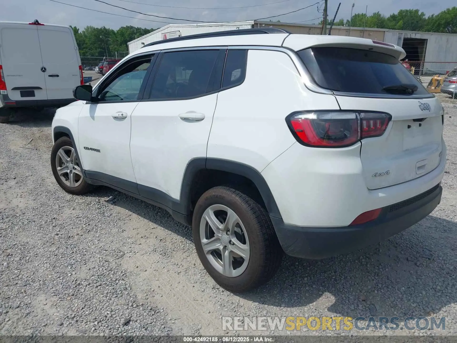 3 Фотография поврежденного автомобиля 3C4NJDBN2PT566984 JEEP COMPASS 2023