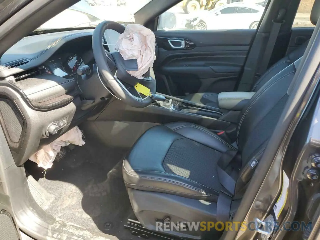 7 Photograph of a damaged car 3C4NJDBN3PT536067 JEEP COMPASS 2023