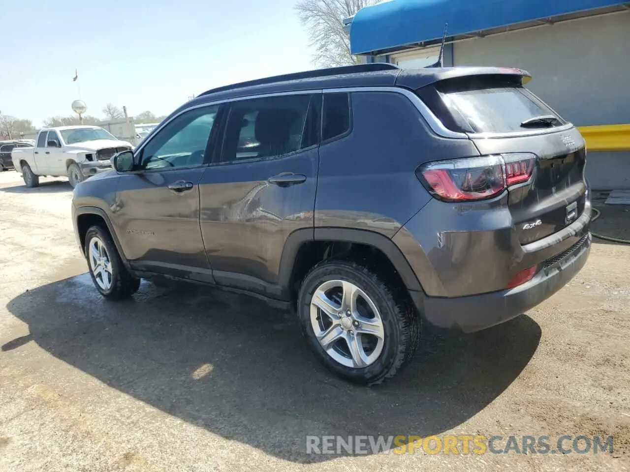 2 Photograph of a damaged car 3C4NJDBN3PT547814 JEEP COMPASS 2023