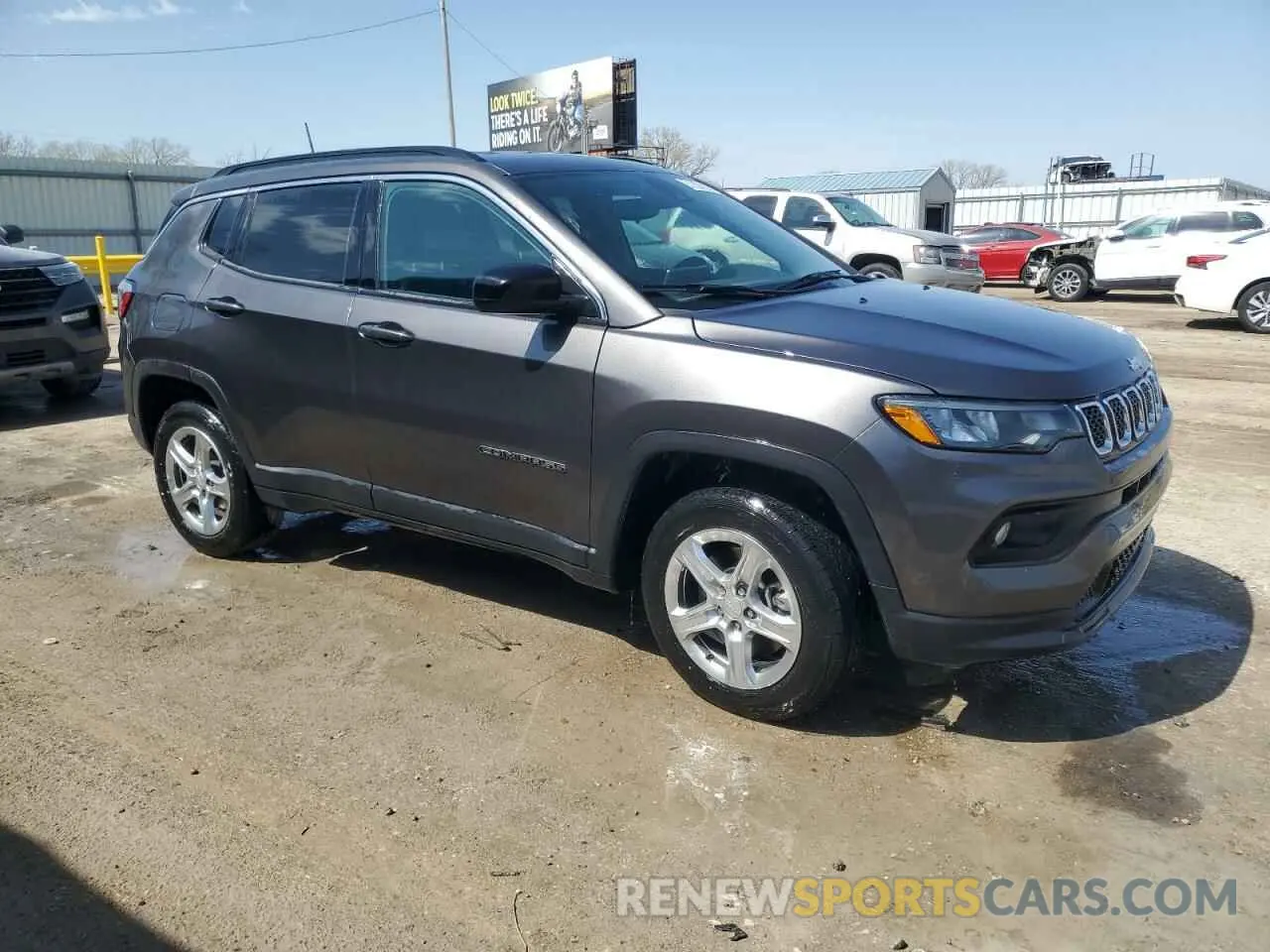 4 Photograph of a damaged car 3C4NJDBN3PT547814 JEEP COMPASS 2023