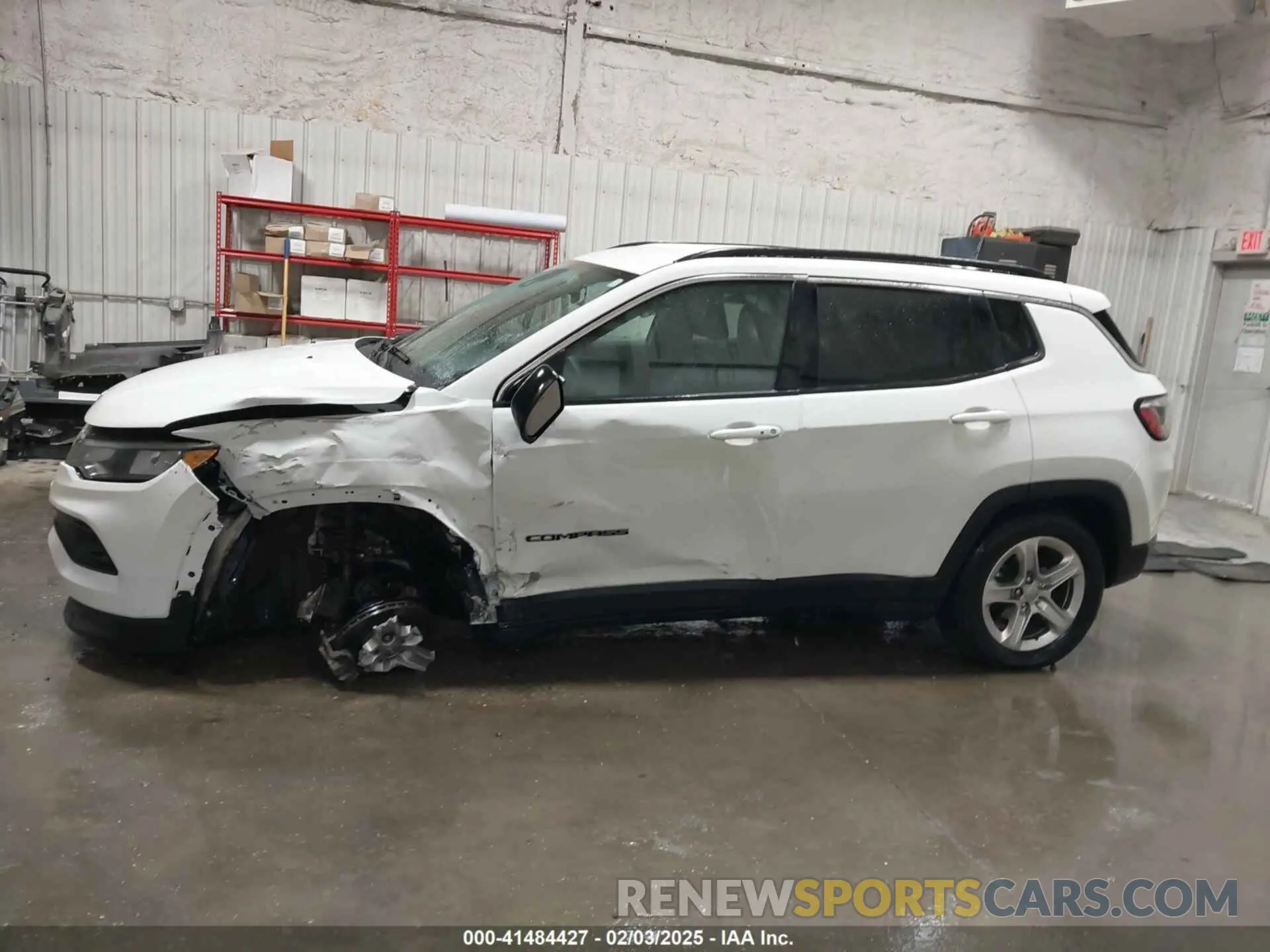 15 Photograph of a damaged car 3C4NJDBN5PT502051 JEEP COMPASS 2023