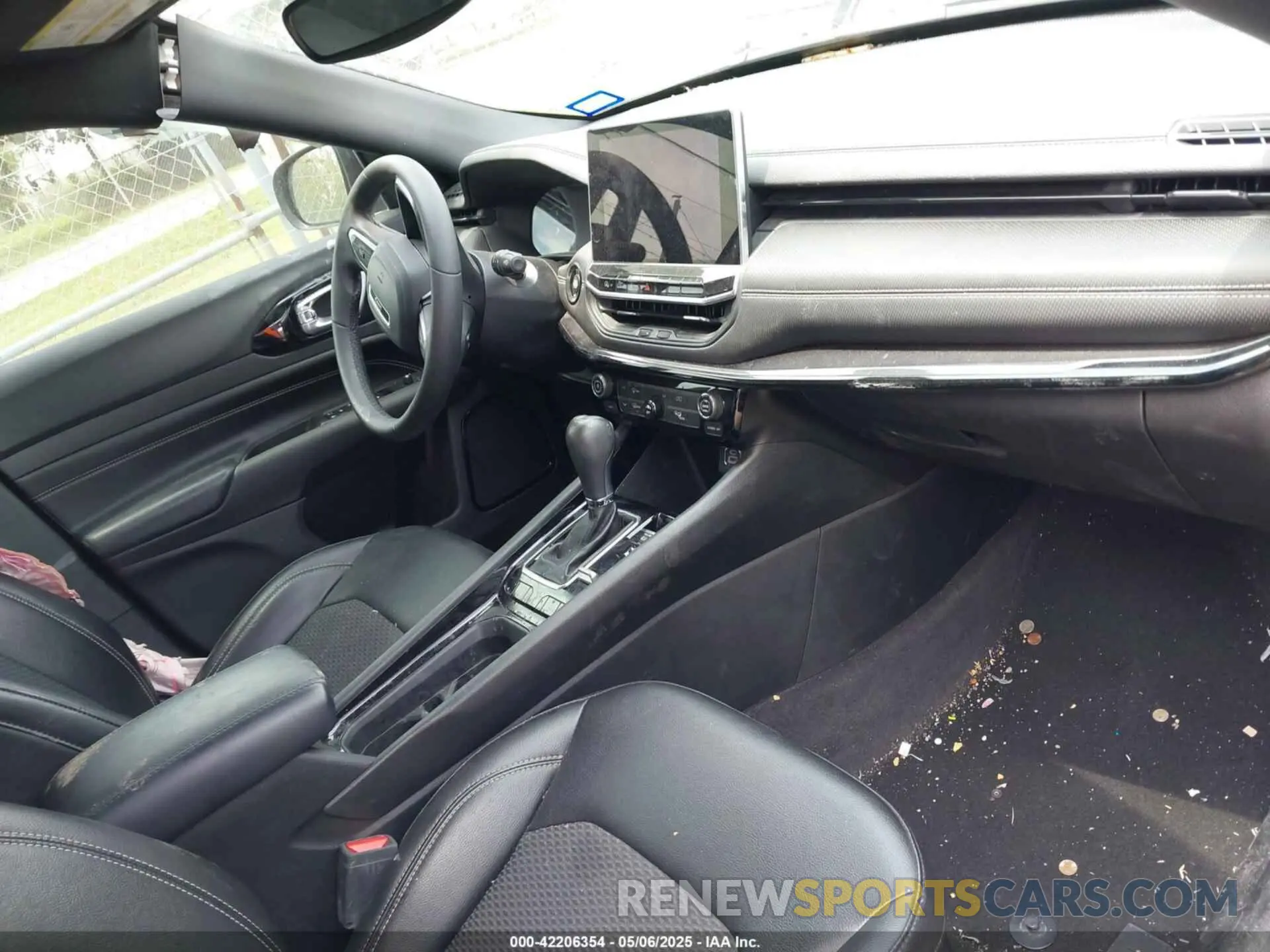 5 Photograph of a damaged car 3C4NJDBN5PT509999 JEEP COMPASS 2023