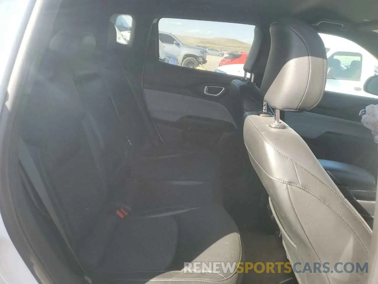 11 Фотография поврежденного автомобиля 3C4NJDBN5PT561987 JEEP COMPASS 2023