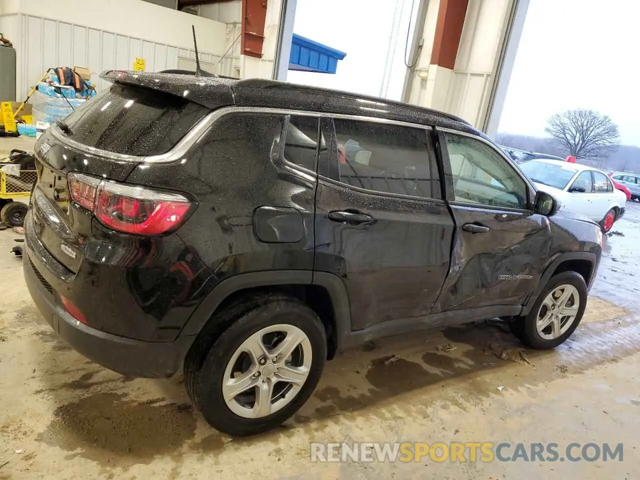 3 Фотография поврежденного автомобиля 3C4NJDBN6PT500602 JEEP COMPASS 2023