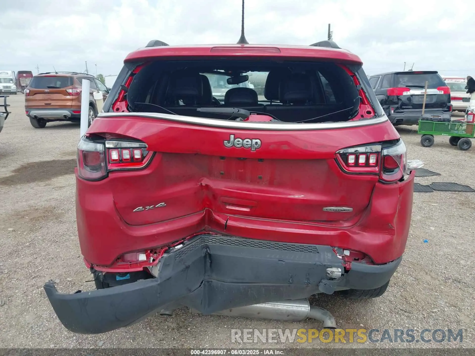 15 Photograph of a damaged car 3C4NJDBN6PT542039 JEEP COMPASS 2023