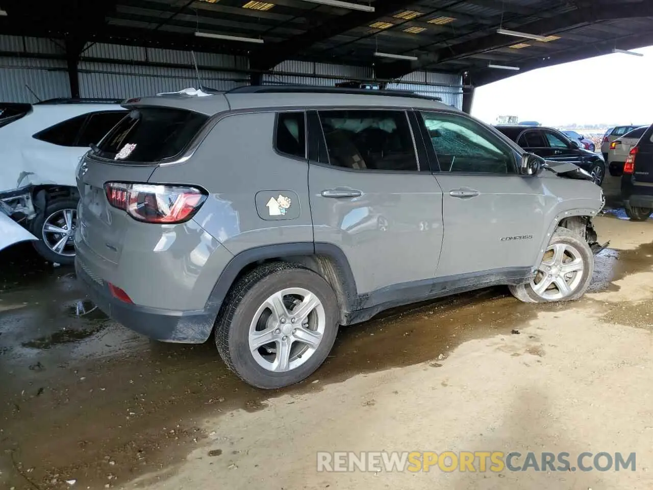 3 Фотография поврежденного автомобиля 3C4NJDBN8PT523721 JEEP COMPASS 2023