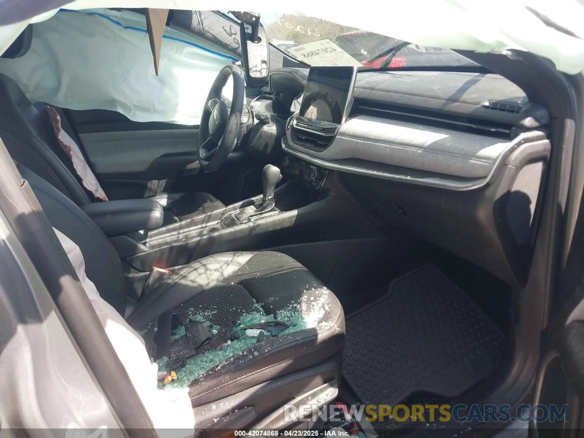 5 Photograph of a damaged car 3C4NJDBN8PT554340 JEEP COMPASS 2023