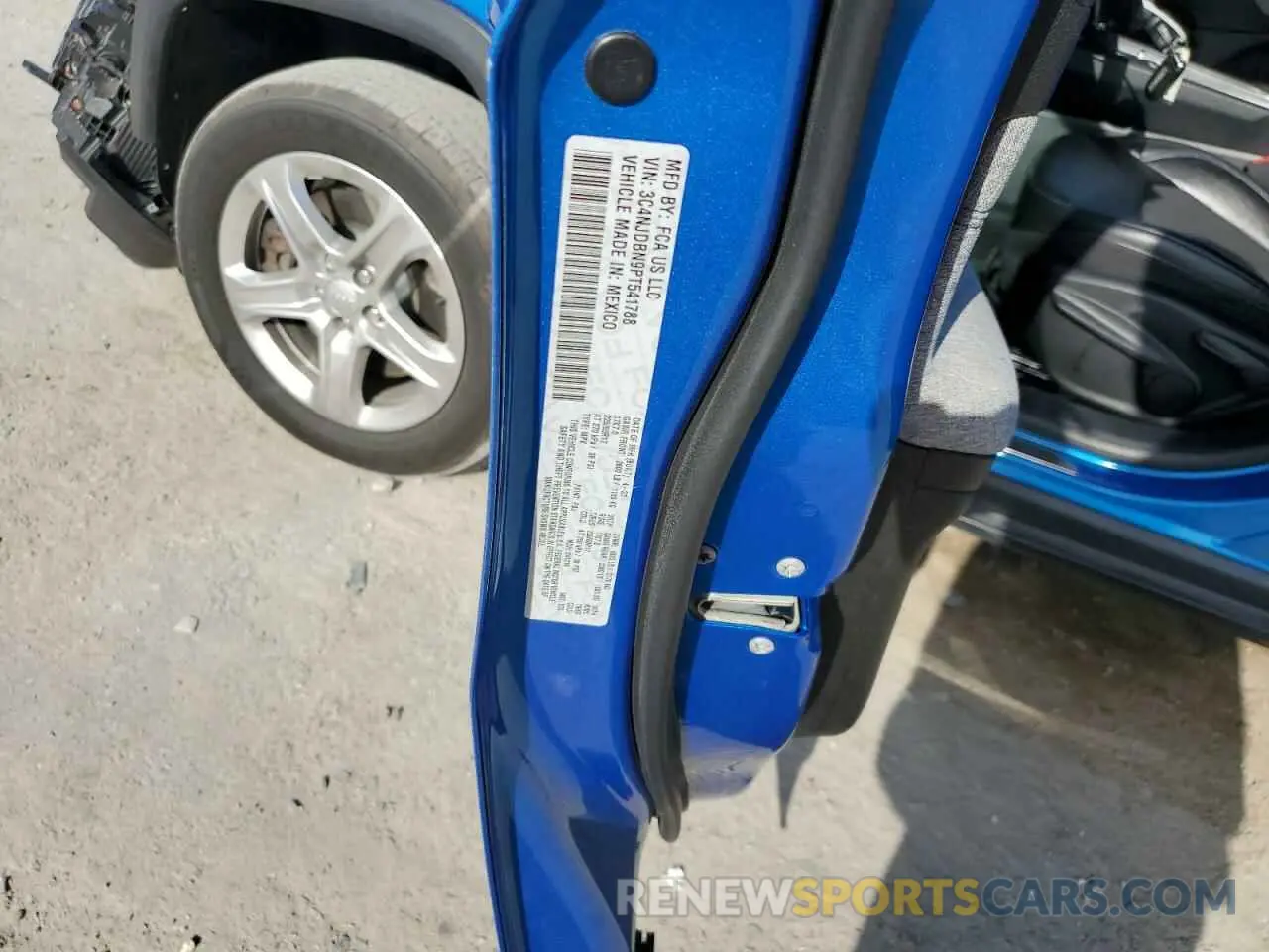 14 Photograph of a damaged car 3C4NJDBN9PT541788 JEEP COMPASS 2023