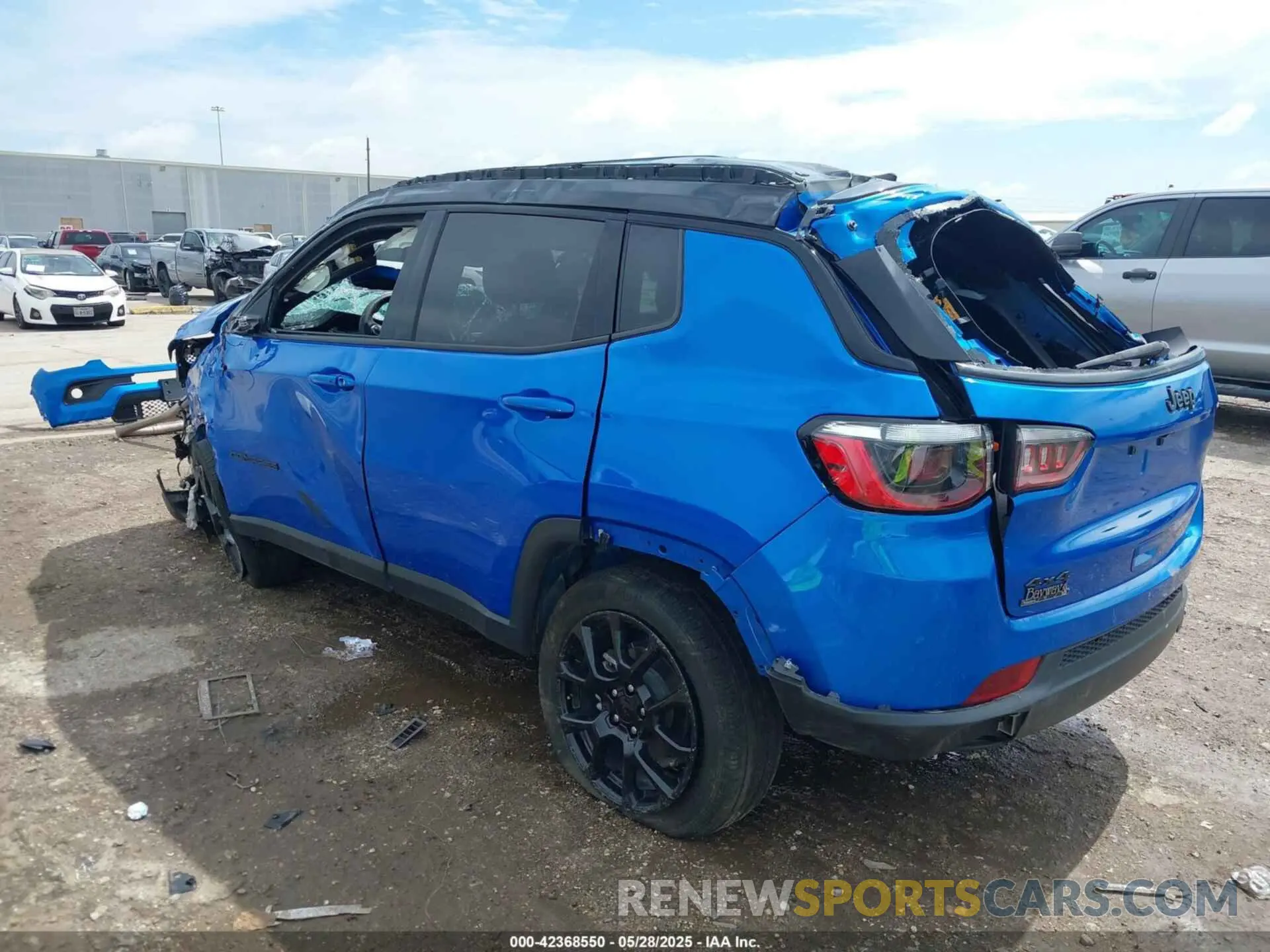 3 Фотография поврежденного автомобиля 3C4NJDBNXPT509707 JEEP COMPASS 2023