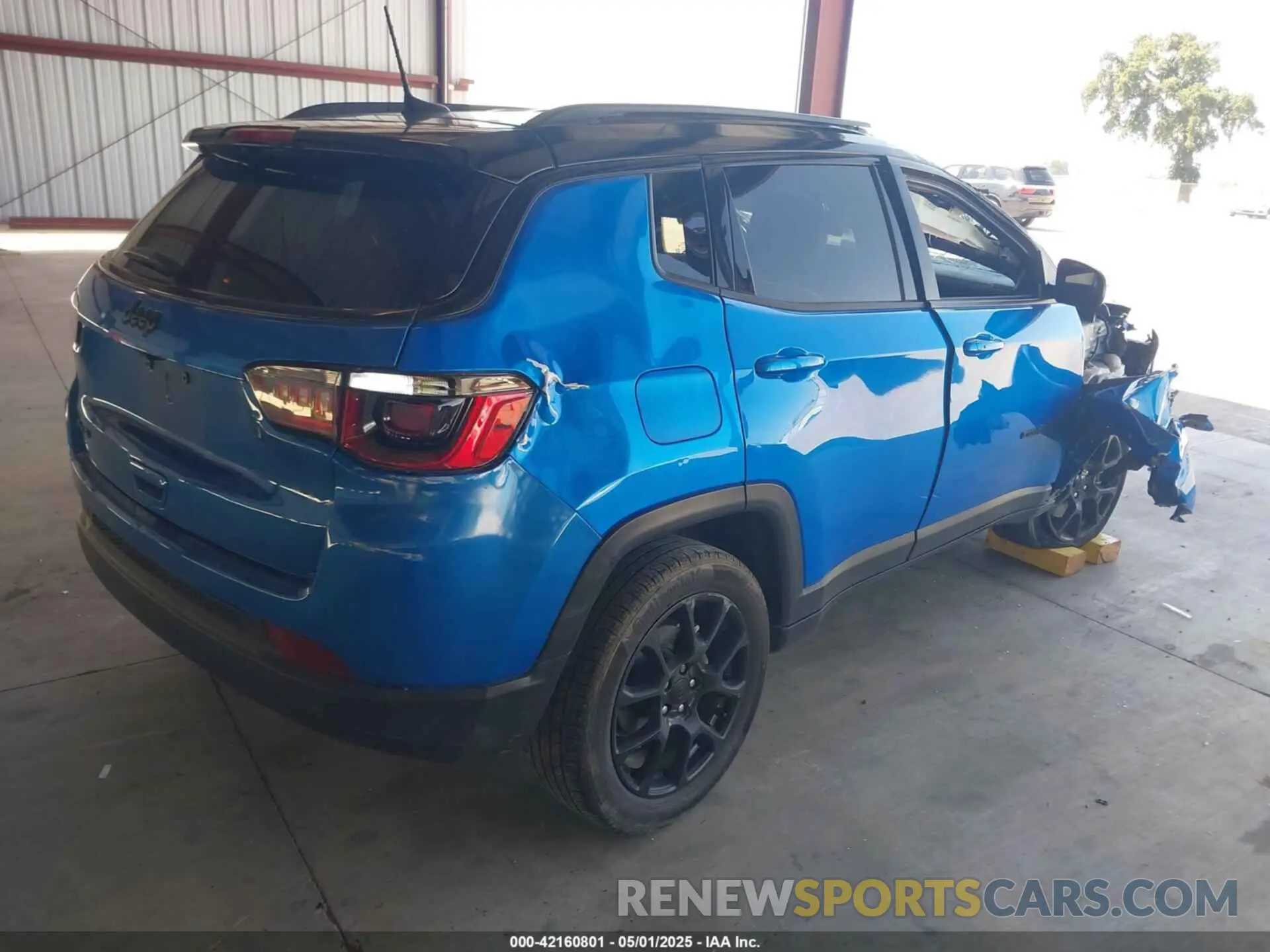 4 Фотография поврежденного автомобиля 3C4NJDBNXPT556929 JEEP COMPASS 2023
