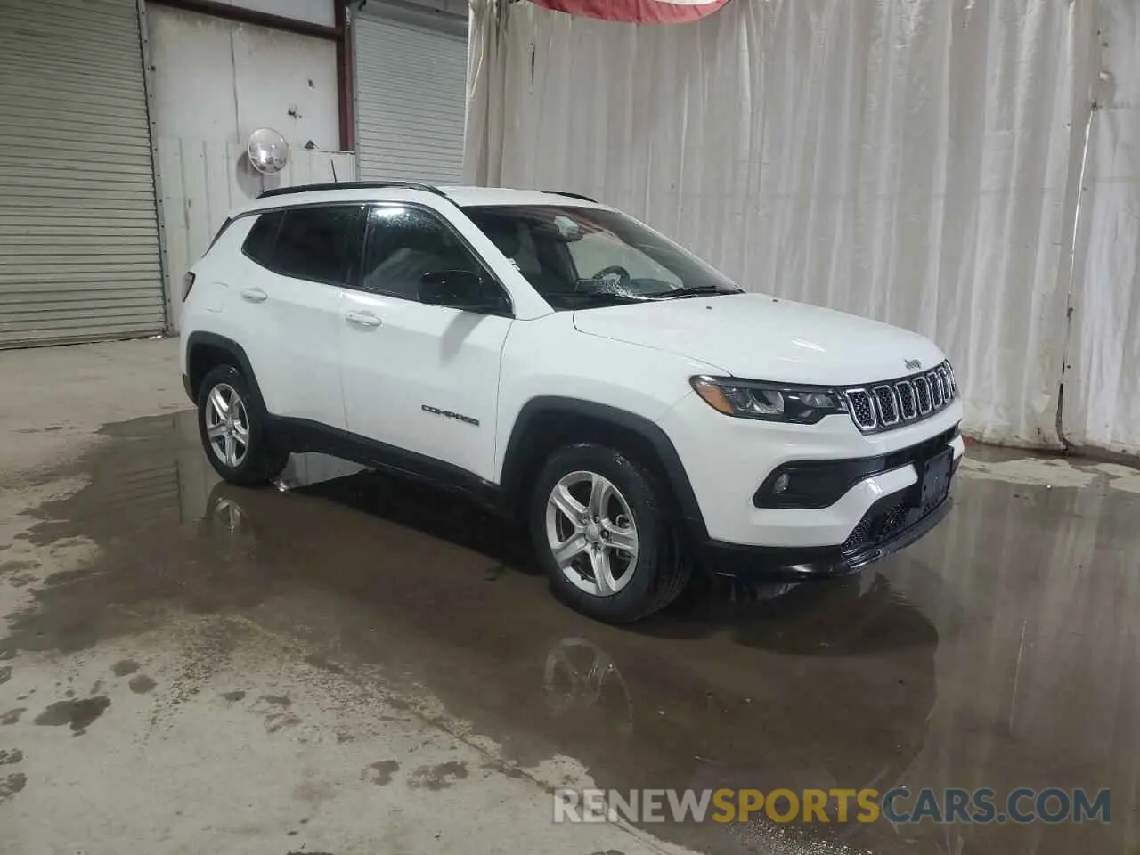 4 Фотография поврежденного автомобиля 3C4NJDBNXPT561788 JEEP COMPASS 2023