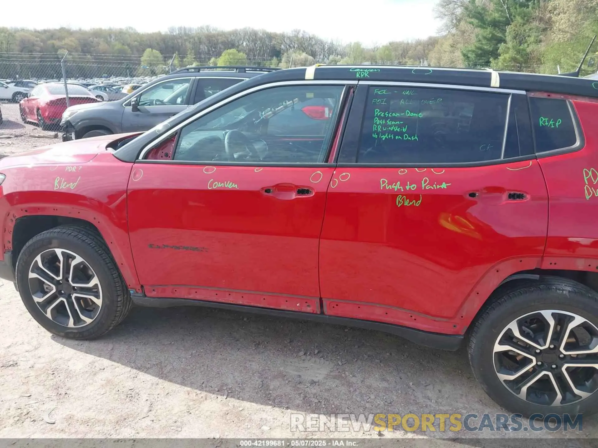 15 Photograph of a damaged car 3C4NJDCN0PT527468 JEEP COMPASS 2023
