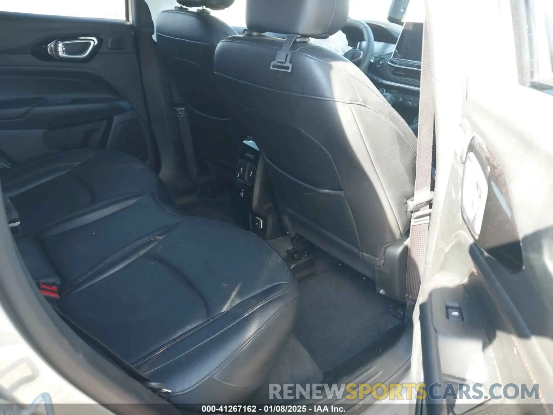 8 Фотография поврежденного автомобиля 3C4NJDCN0PT542312 JEEP COMPASS 2023