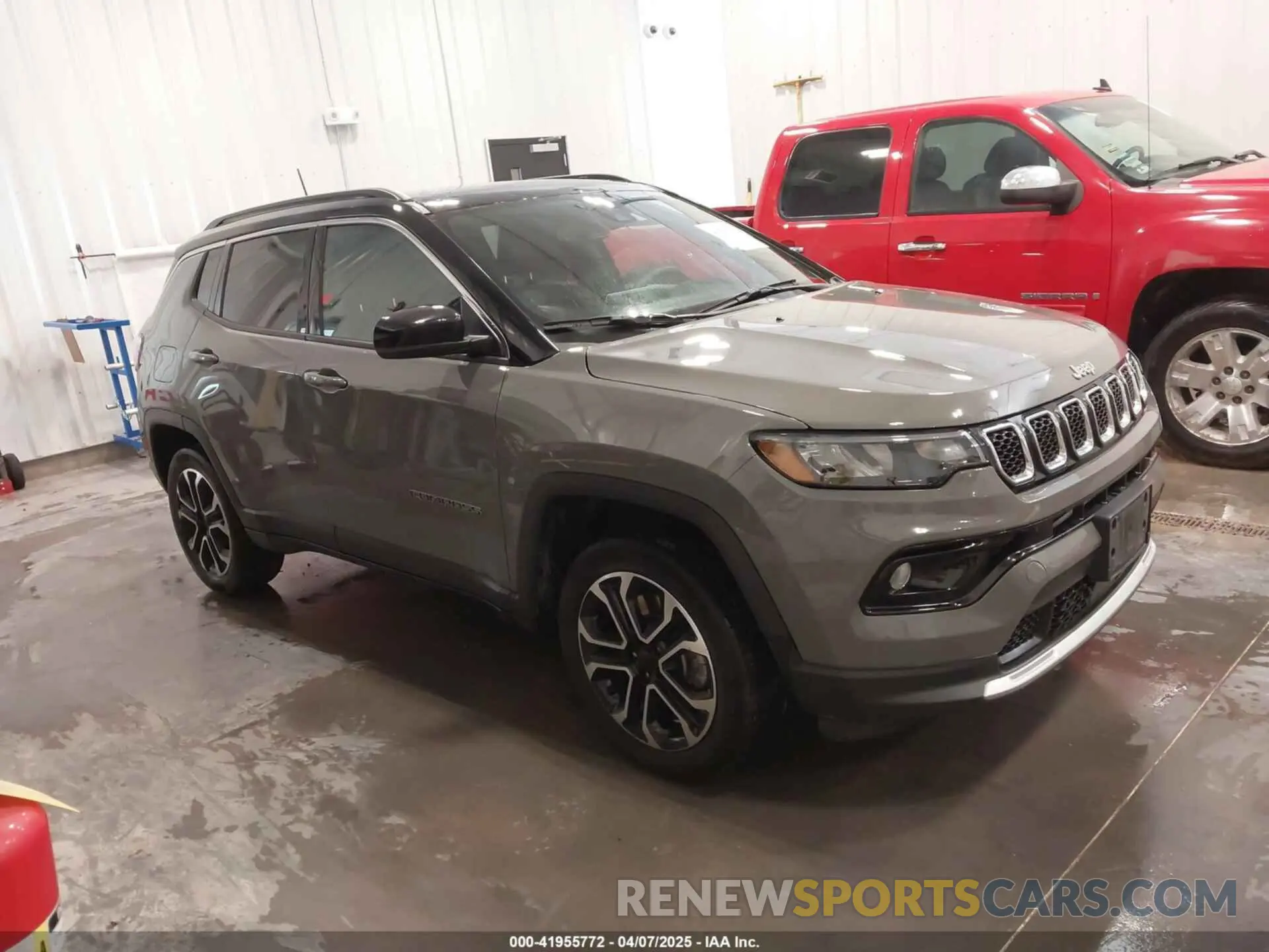 1 Photograph of a damaged car 3C4NJDCN1PT524479 JEEP COMPASS 2023