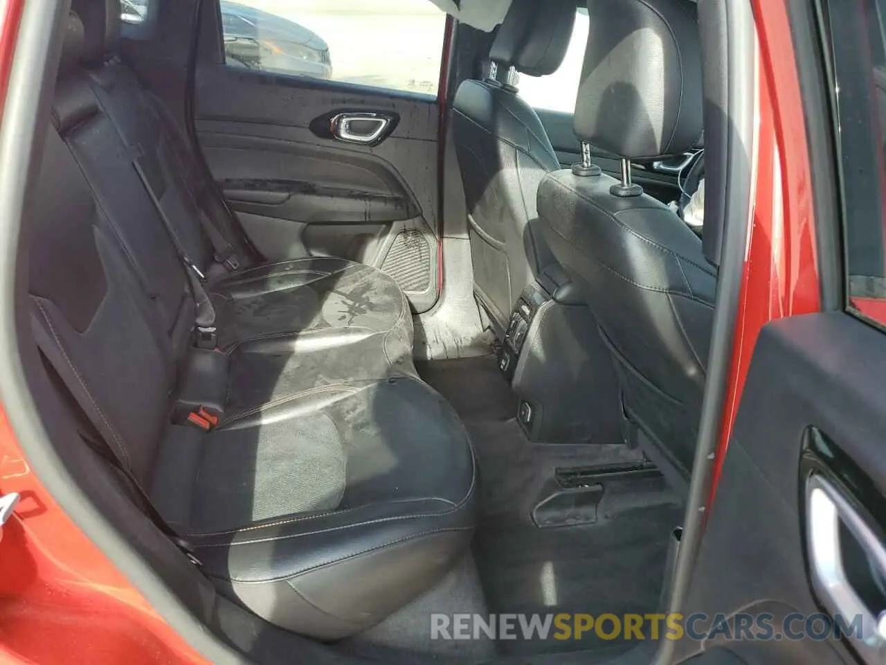 11 Photograph of a damaged car 3C4NJDCN1PT543923 JEEP COMPASS 2023