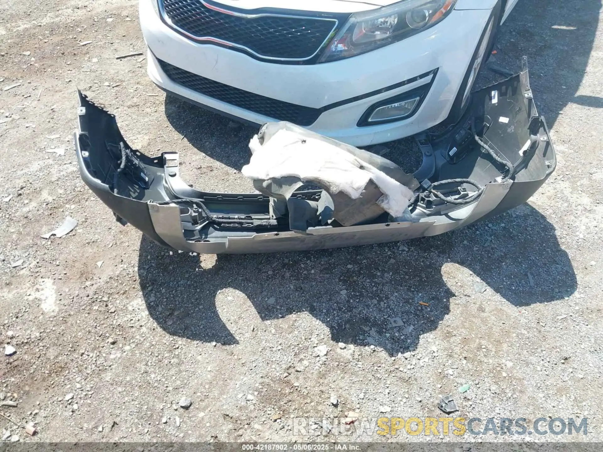 12 Photograph of a damaged car 3C4NJDCN2PT534664 JEEP COMPASS 2023