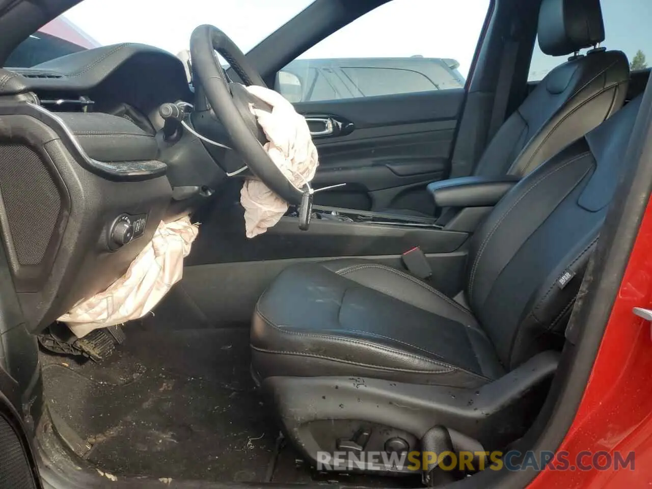 7 Photograph of a damaged car 3C4NJDCN2PT559502 JEEP COMPASS 2023