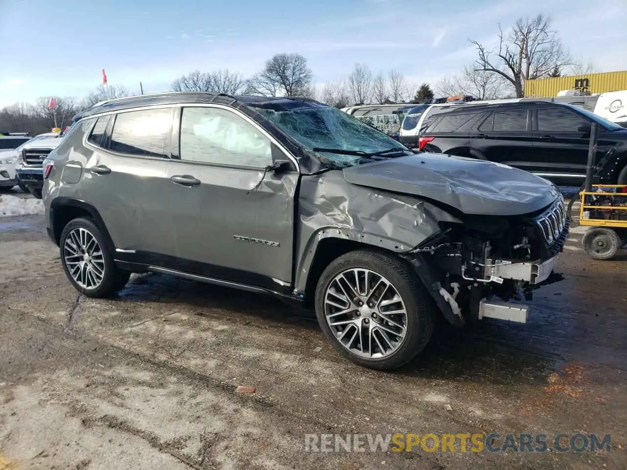 4 Photograph of a damaged car 3C4NJDCN3PT505450 JEEP COMPASS 2023