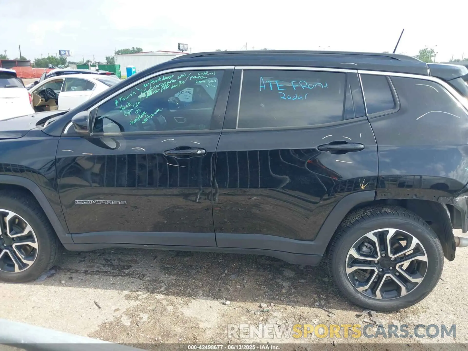 15 Photograph of a damaged car 3C4NJDCN3PT514682 JEEP COMPASS 2023